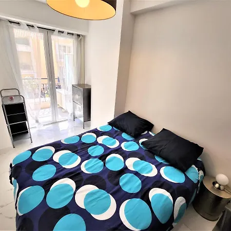 2 Pieces Neuf+terrasse Апартаменты Ментона